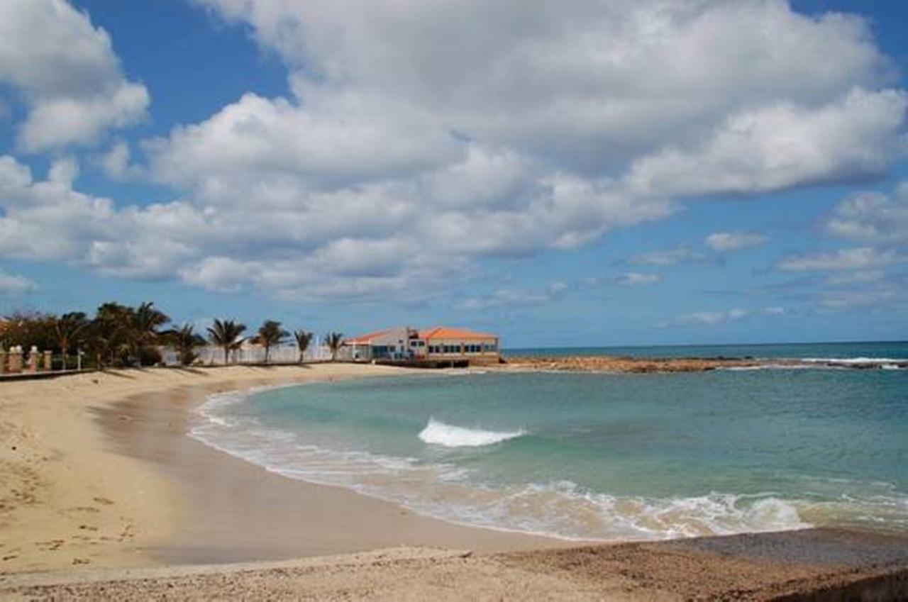 Hostels Holiday Cape Verde Santa Maria Exteriér fotografie