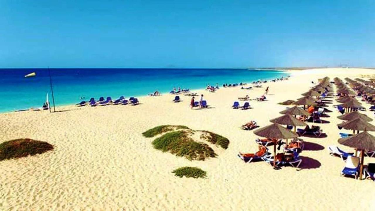 Hostels Holiday Cape Verde Santa Maria Exteriér fotografie